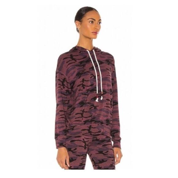 Sundry Camo Hoodie. - Picture 3 of 7